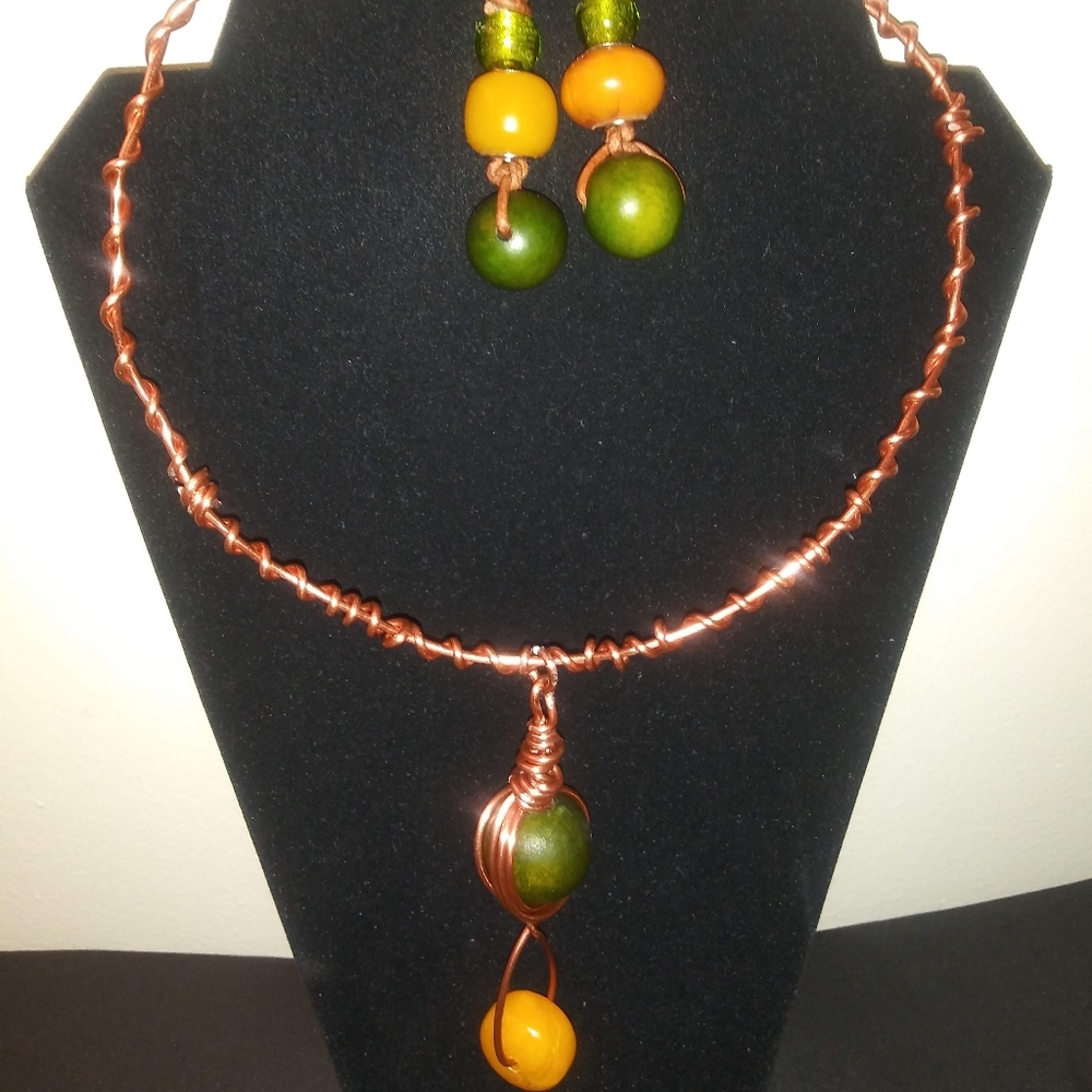 Necklace & Earring Set